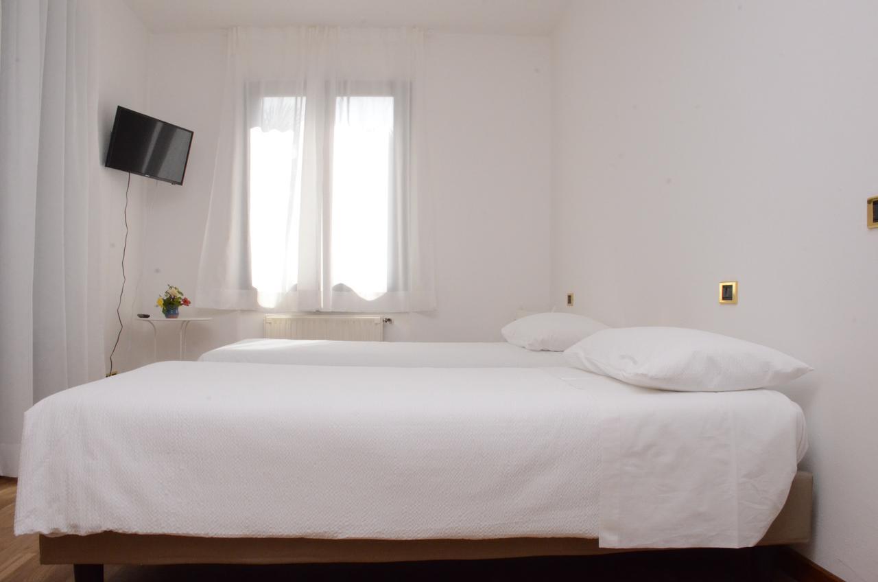 Locanda Dal Barba Villa Lagarina Eksteriør billede