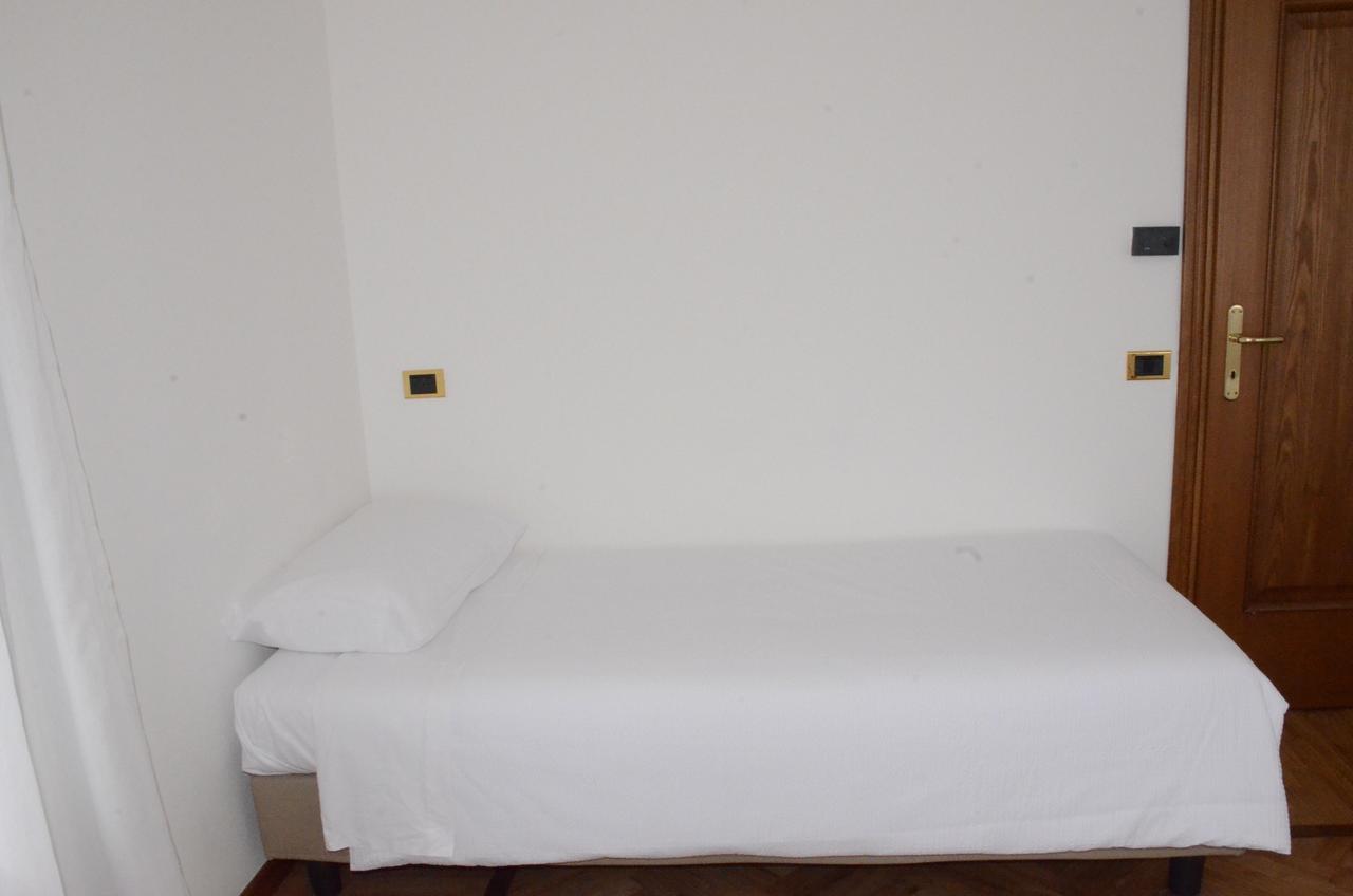 Locanda Dal Barba Villa Lagarina Eksteriør billede